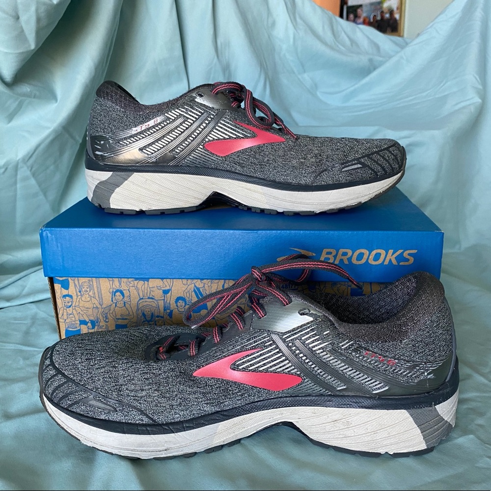 Brooks Glycerin 19, lots of miles left. Women’s size 8.5 wide